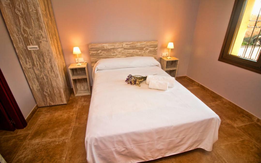 Casa Codeta Pension La Almunia de San Juan Buitenkant foto
